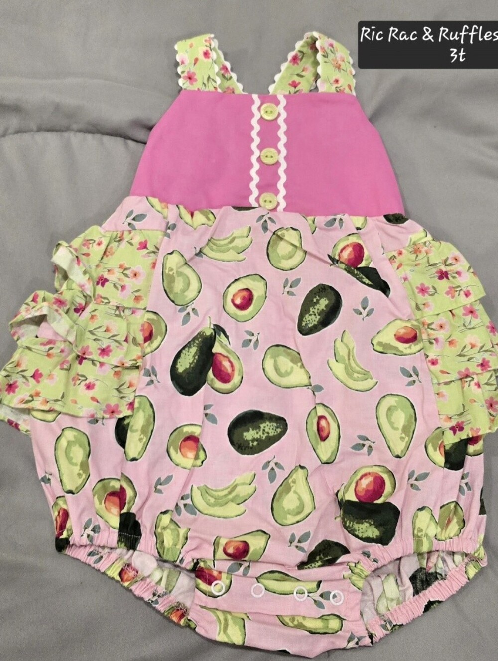 Pink & Green Avocado Print Bubble